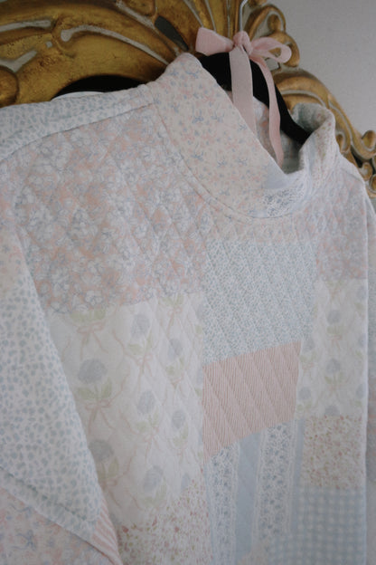 Quilted Mockneck Sweatshirt