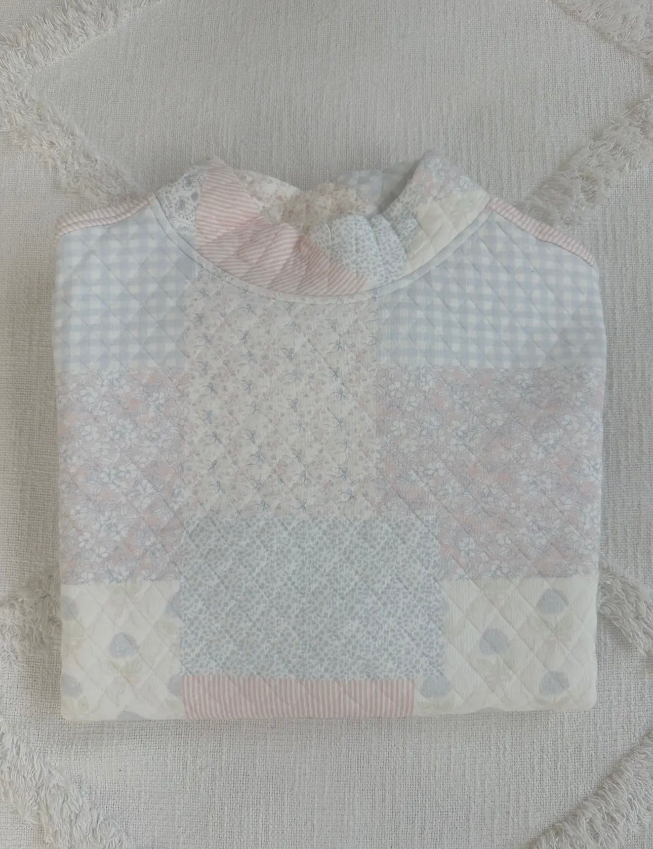 Quilted Mockneck Sweatshirt